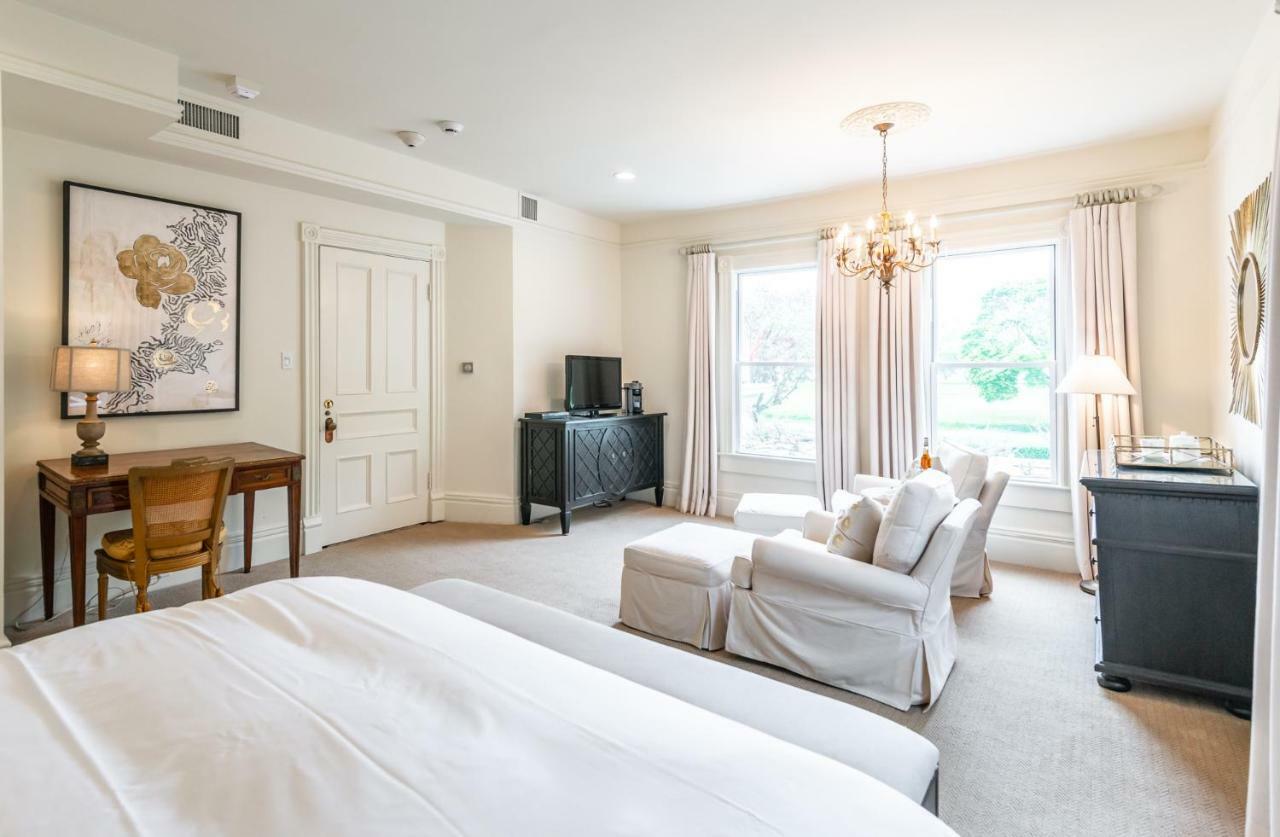 مبيت وإفطار Niagara-on-the-Lake Lakewinds Country Manor المظهر الخارجي الصورة